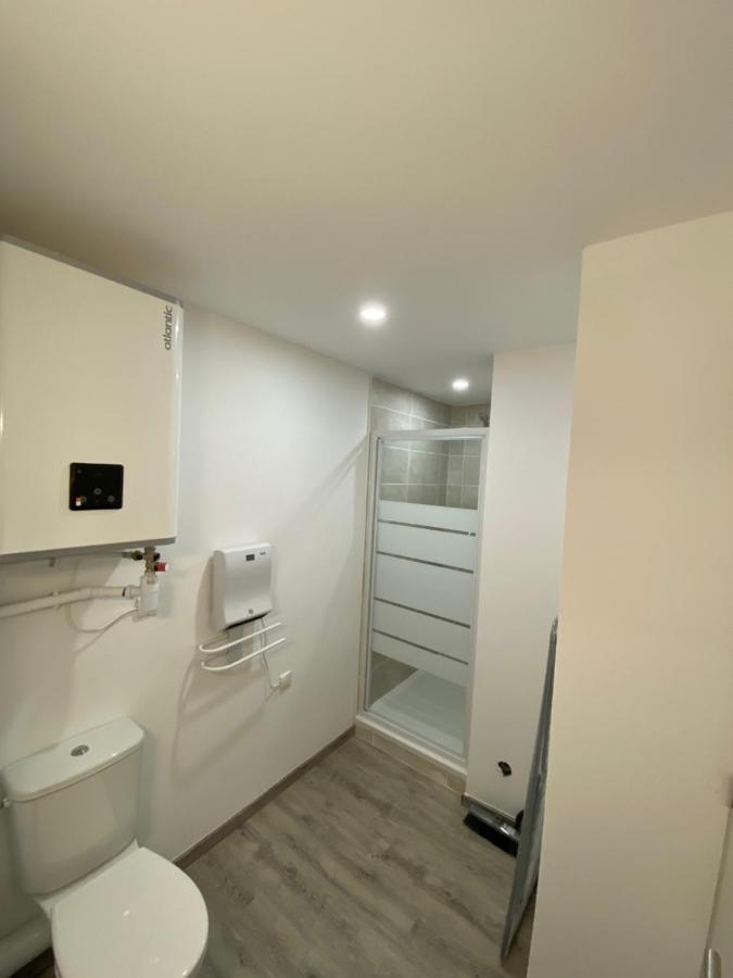 Studio Confortable Au Centre De Manosque Esterno foto