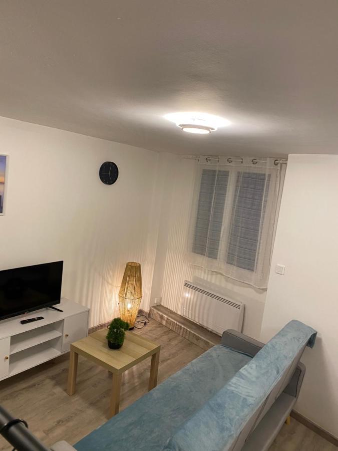 Studio Confortable Au Centre De Manosque Esterno foto